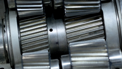 Solid mechanism of metal shafts with worm gear.