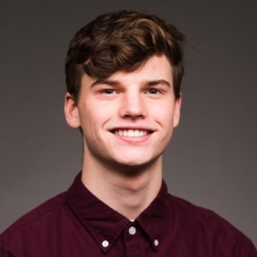 Headshot of Evan Nastarowicz